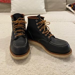 Men’s Red Wing 6-inch Moc Lace-up Boots NAVY